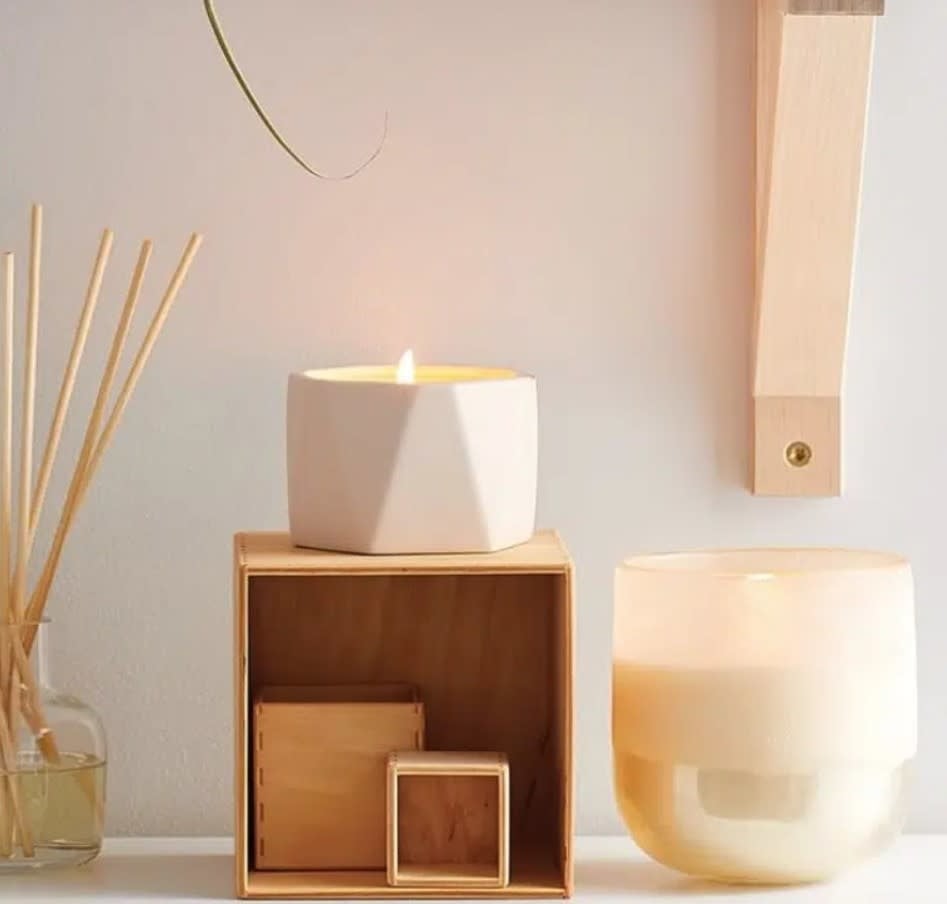 Winter White Ceramic Candle | 5.3oz