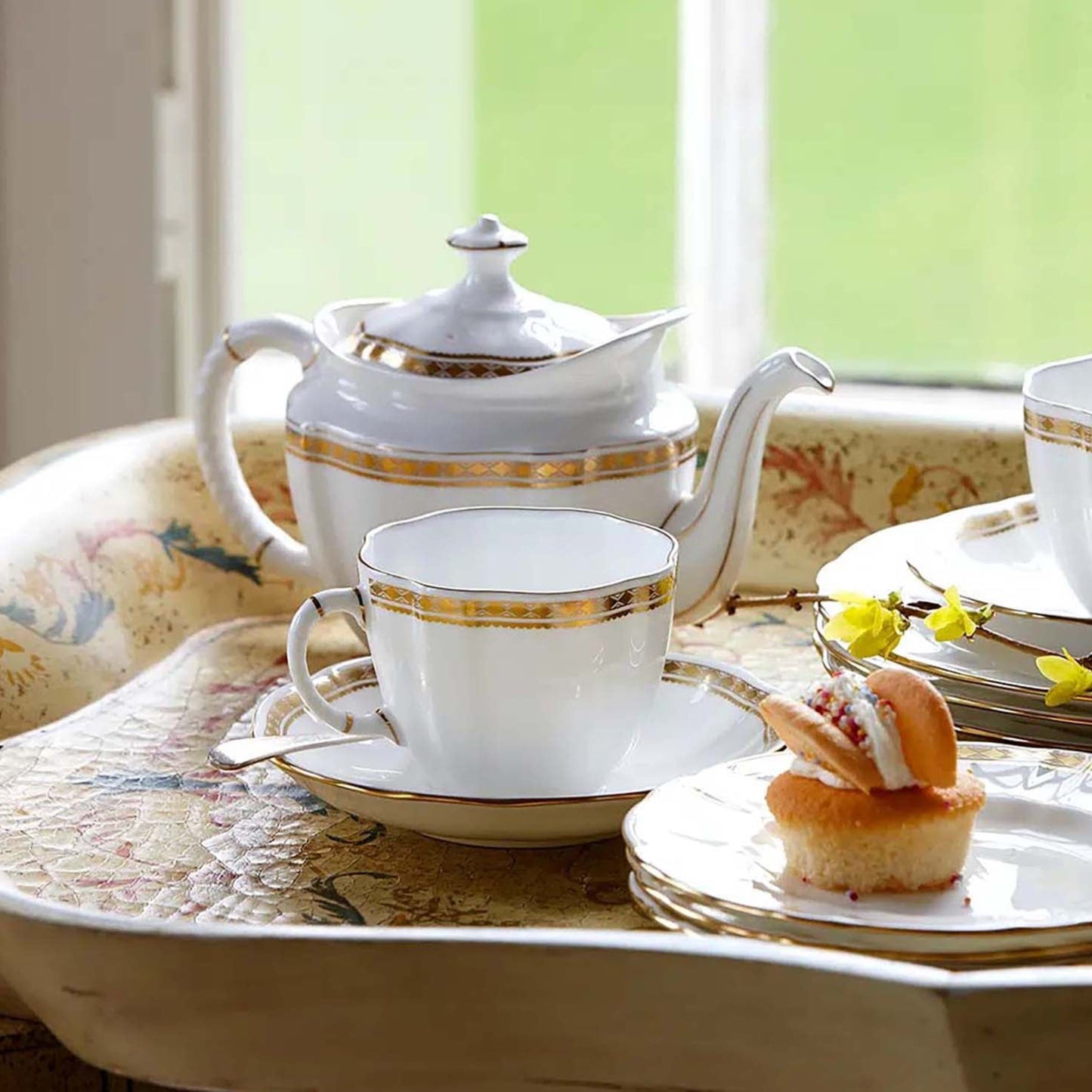 Royal Crown Derby Carlton Gold Tea Cup | 8oz