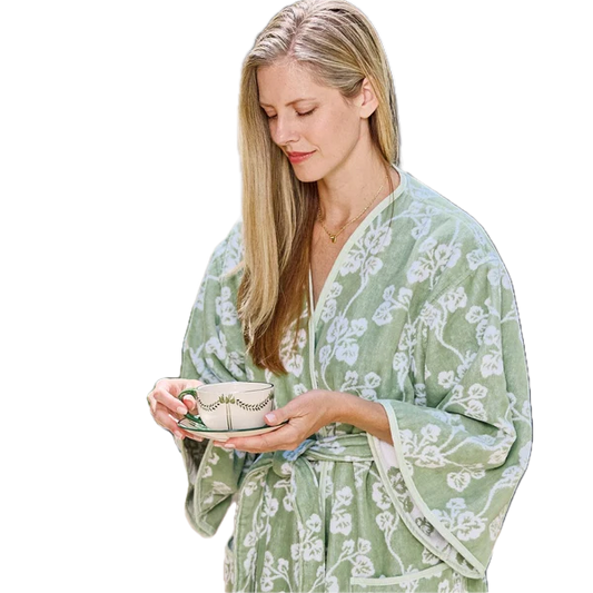 Weezie Towels Luxury Women's Long Bell Sleeve Ivy Pattern Robe | Medium