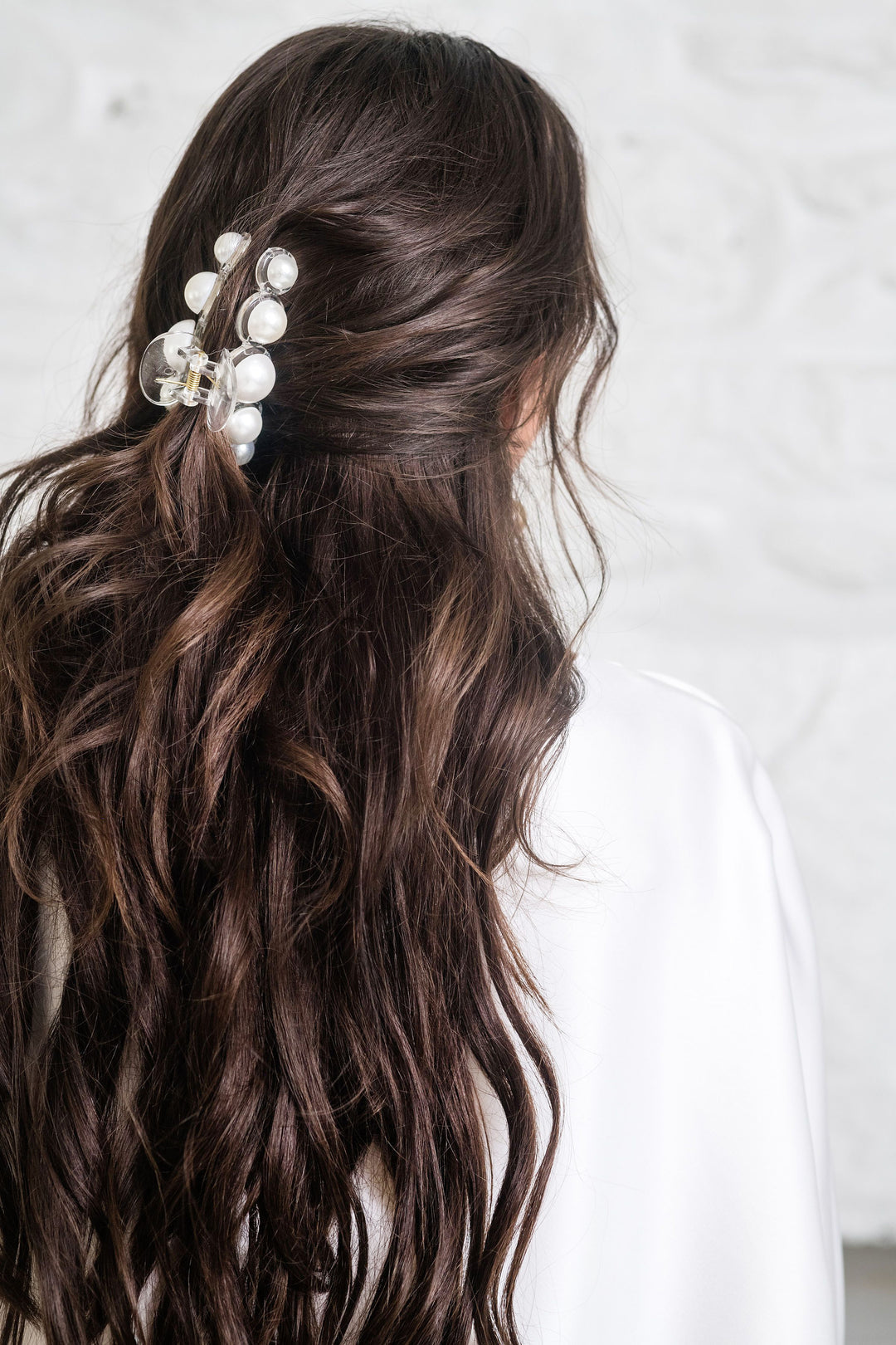 Audrey Pearl Clip | 6in White