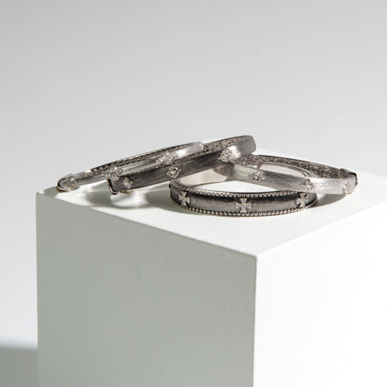 Moroccan Star Wide Bangle 18K YG
