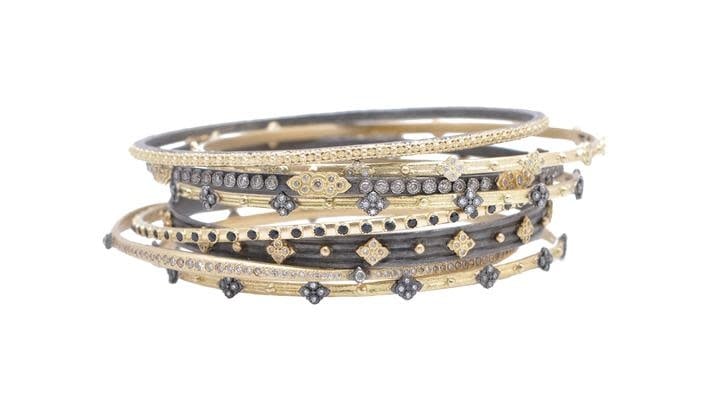 Sueno Black Sapphire Bangle