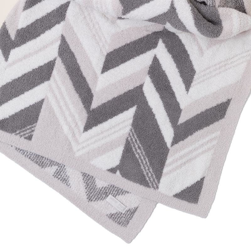 CC Mountain Peaks Throw