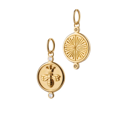 Queen Bee Charm 18k Gold .06c