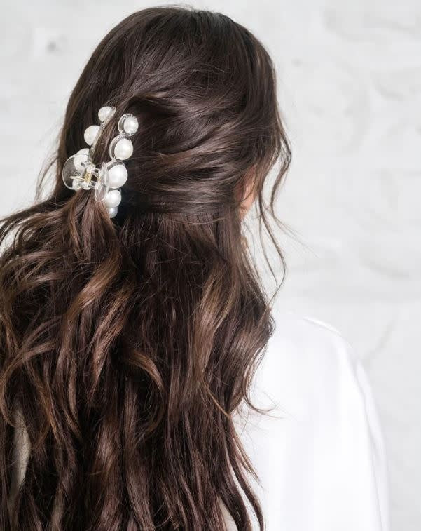 Audrey Pearl Clip | 6in White