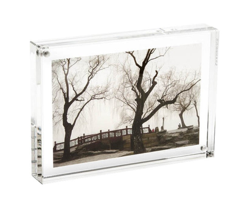 Clear Magnetic Frame