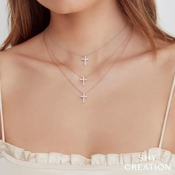 Diamond Cross Necklace | 14k Yellow Gold .32c