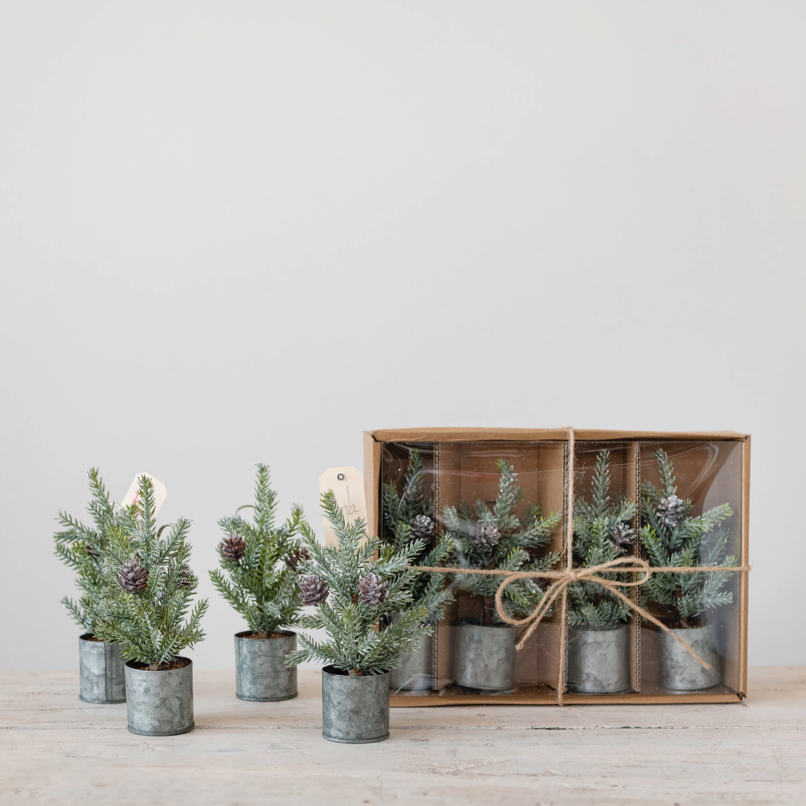 Faux Mini Pine Place Card Holder S/4
