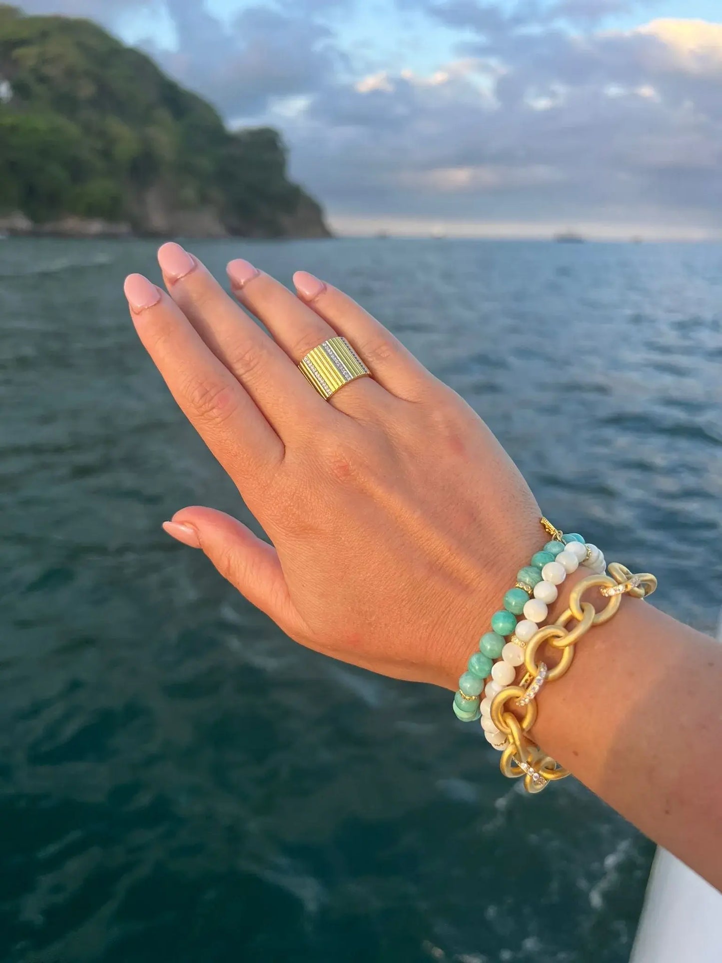 Heavy Alternating Link Toggle Bracelet