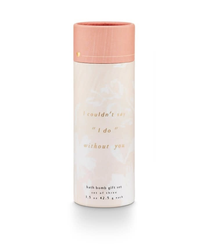 Go Be Lovely Bridal Bathbomb
