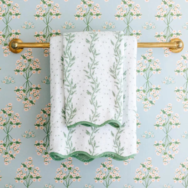 Weezie Towels Luxury Patterned Scallop Edge Bath Towel | Willow Leaves + Green Piping