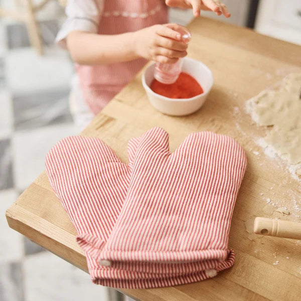 Weezie Towels Luxury Oven Mitt Set of 2 | Red Stripe