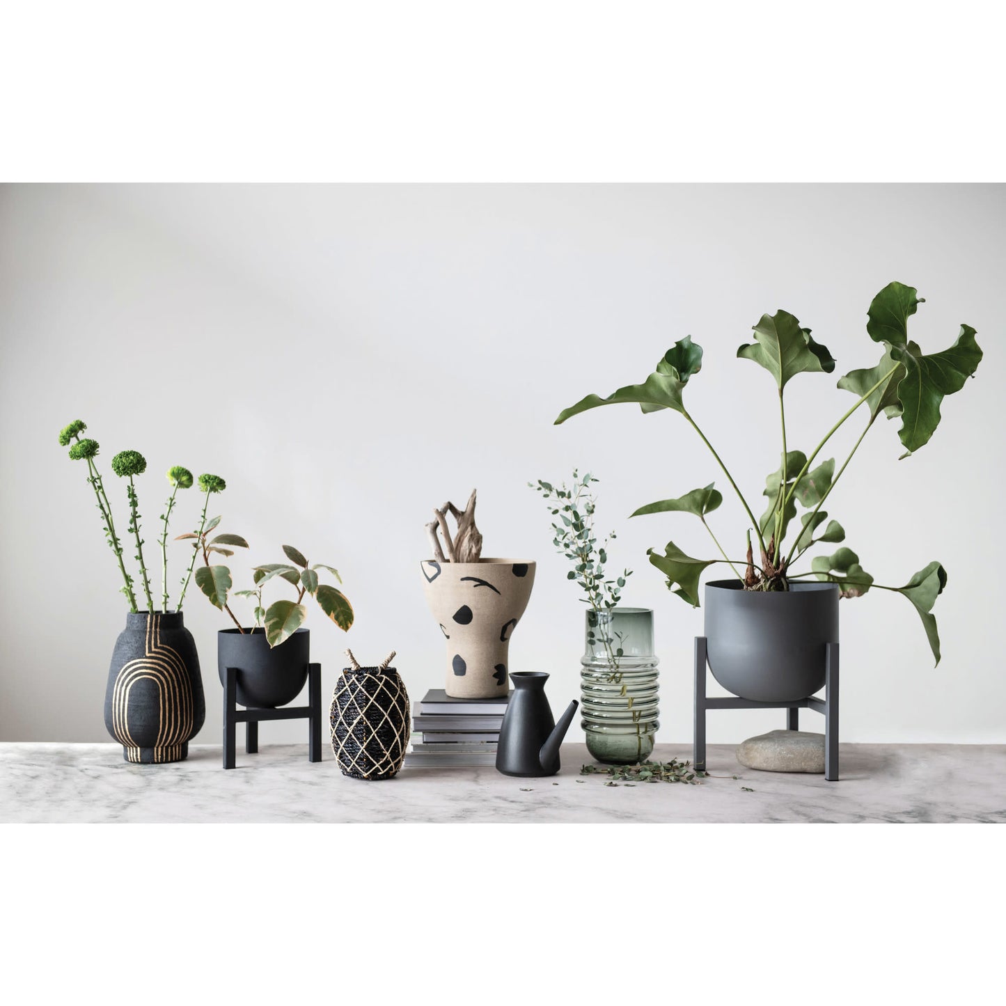 Black & Gold Terracotta Vase
