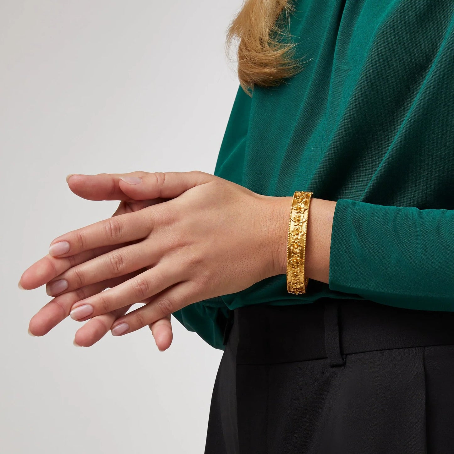 Flora Hinge Gold Bangle Bracelet