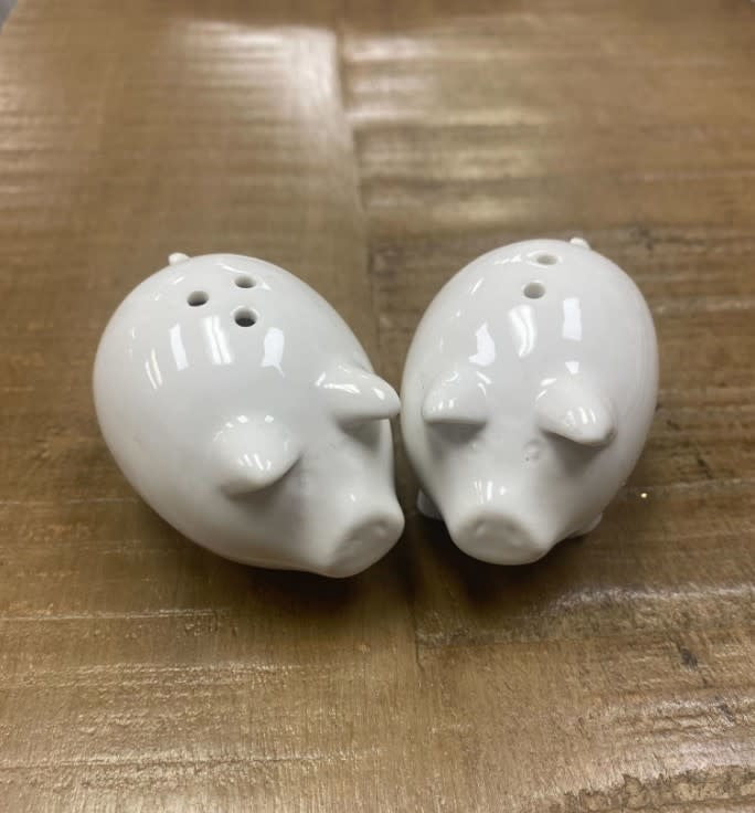 Stoneware Pigs Salt & Pepper