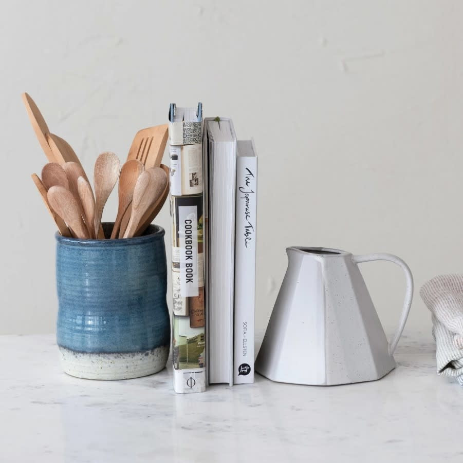 Stoneware Pleated Pitcher | Matte White 32oz