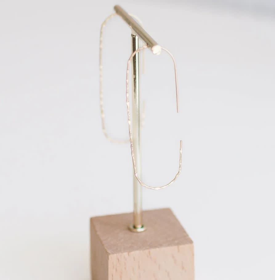 Lowen Thin Hammered Gold Rectangle Earrings | 2.5in