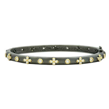 SIGNATURE CLOVER HINGE  BANGLE