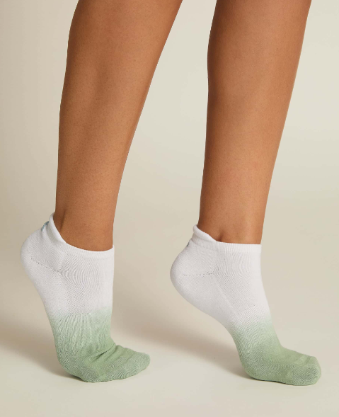 Bamboo Ombre Ankle Sock | White/Aqua One Size