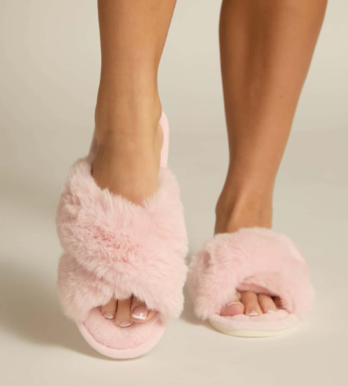 Furry Slides | Pink Medium (7-8)