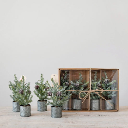 Faux Mini Pine Place Card Holder S/4